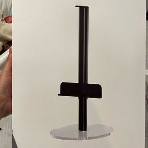 - Gently used Riki Skinny Stand.